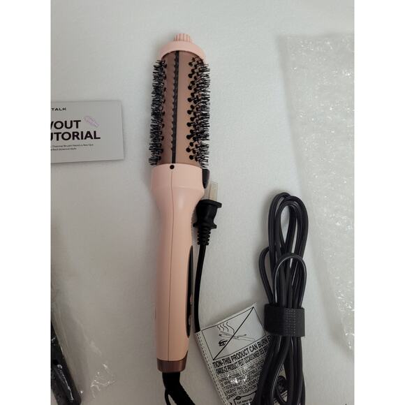Wavytalk Thermal Brush Blowout Boost 1.5 inch Heated Round Brush Blowout Look - Picture 8 of 12